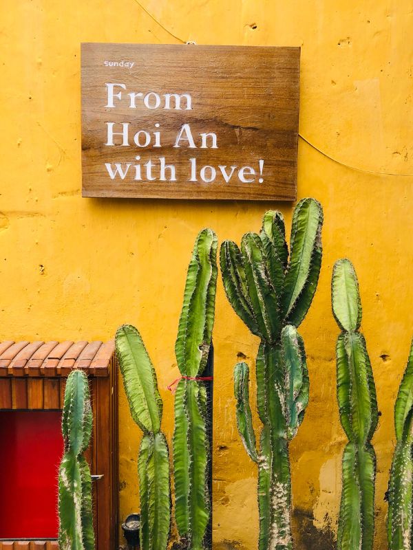 Schild With Love from Hoi An